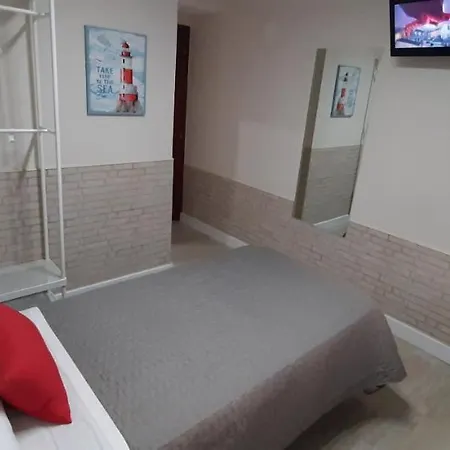 Hostal Verdemar 2* Gijón