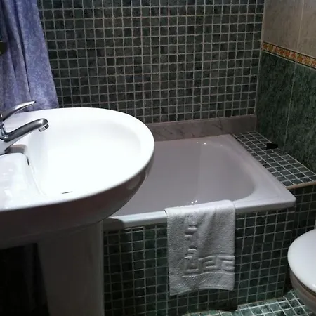 Hostal Verdemar Gasthof Gijón